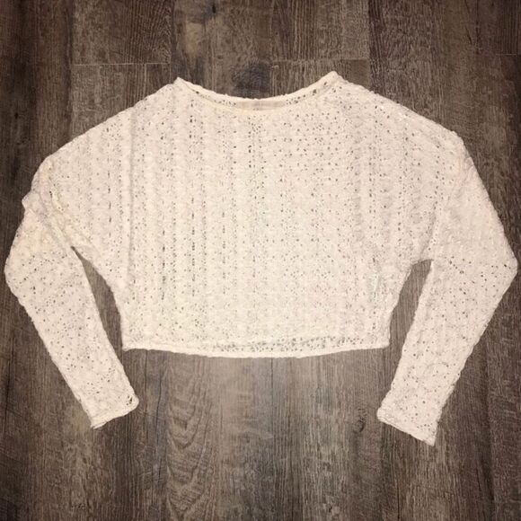 Zara Basic Lace Crop Sleeved Shirt - Picture 1 of 4
